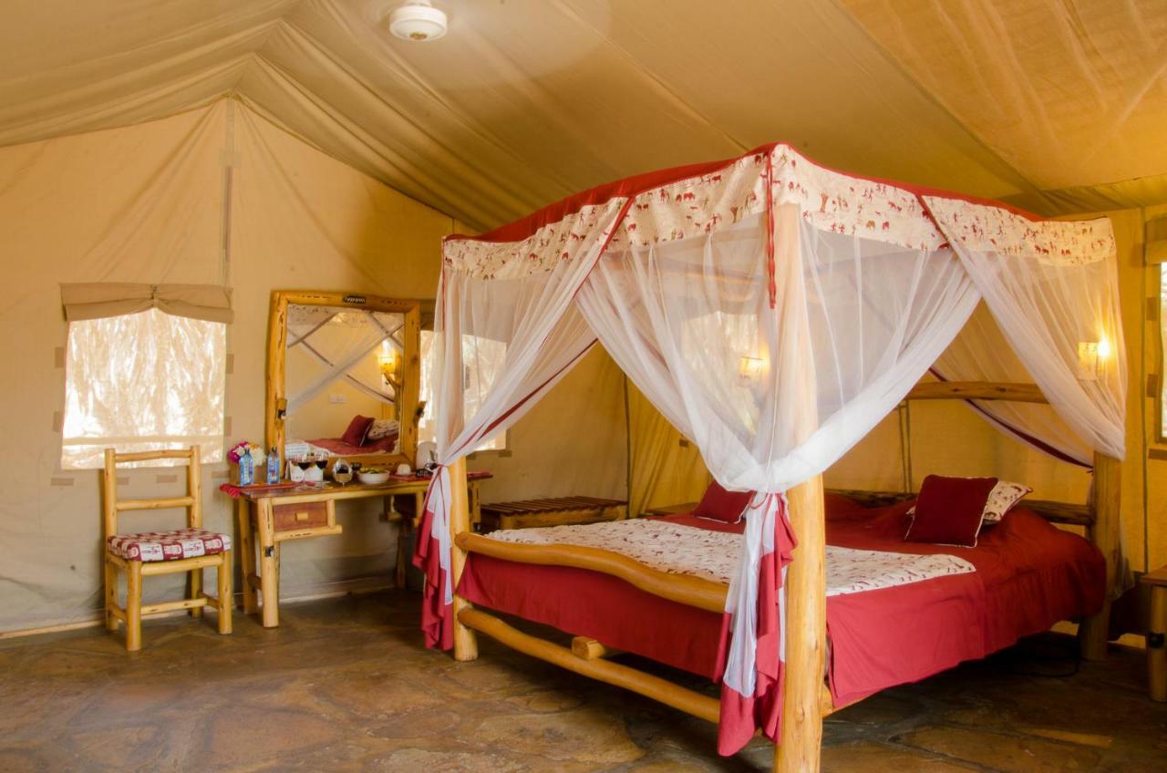 Maneaters Villa Tsavo Exterior photo